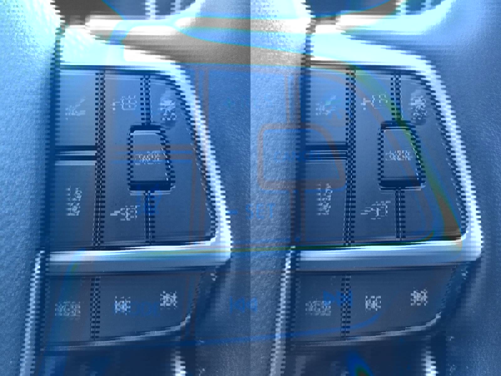 Used 2024 Toyota Highlander Limited image 18