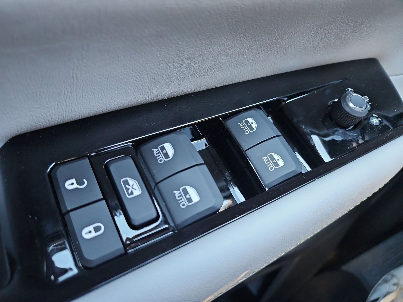 New 2025 Jeep Wagoneer 4WD image 22