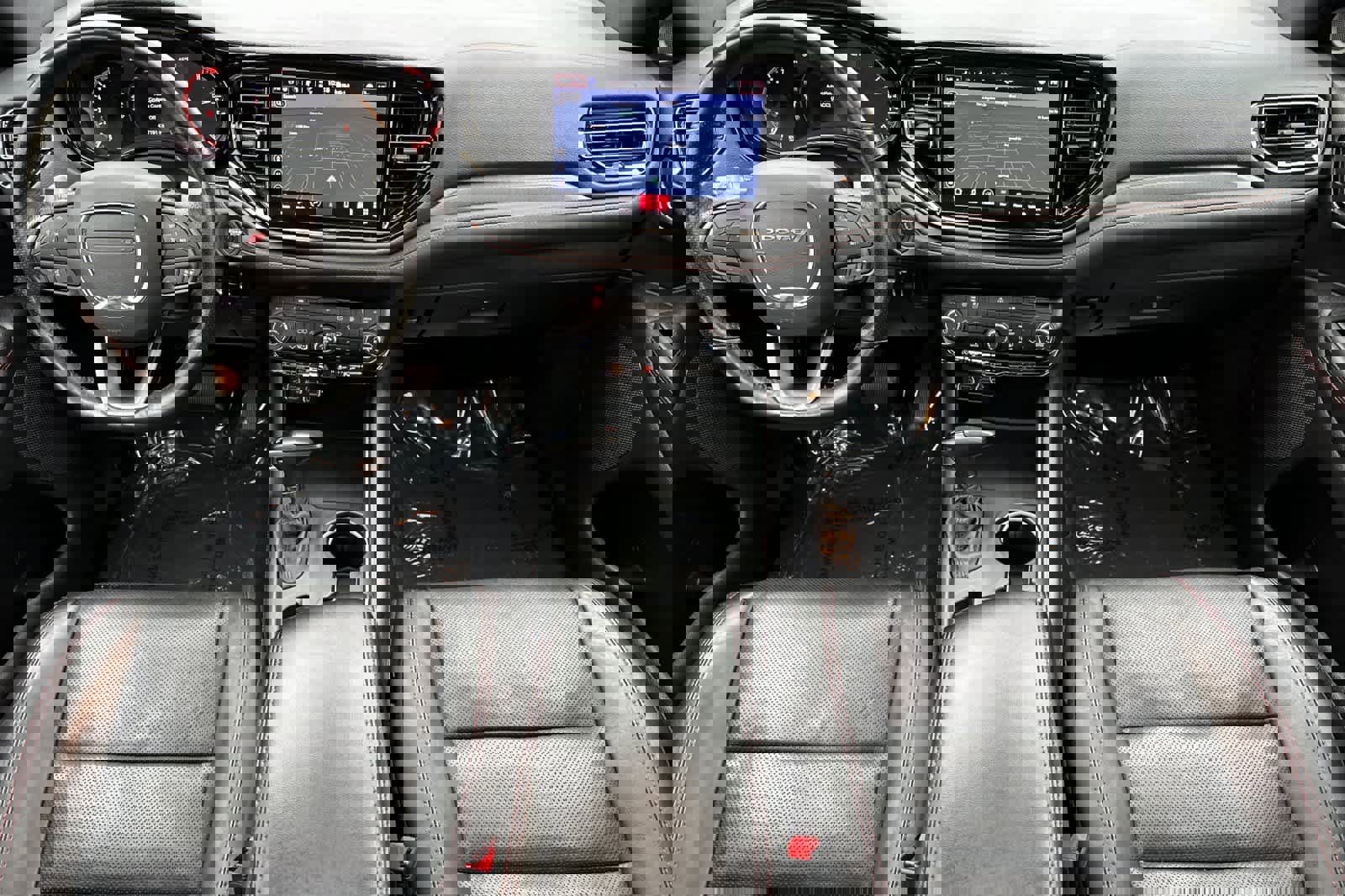 Used 2024 Dodge Durango GT image 3