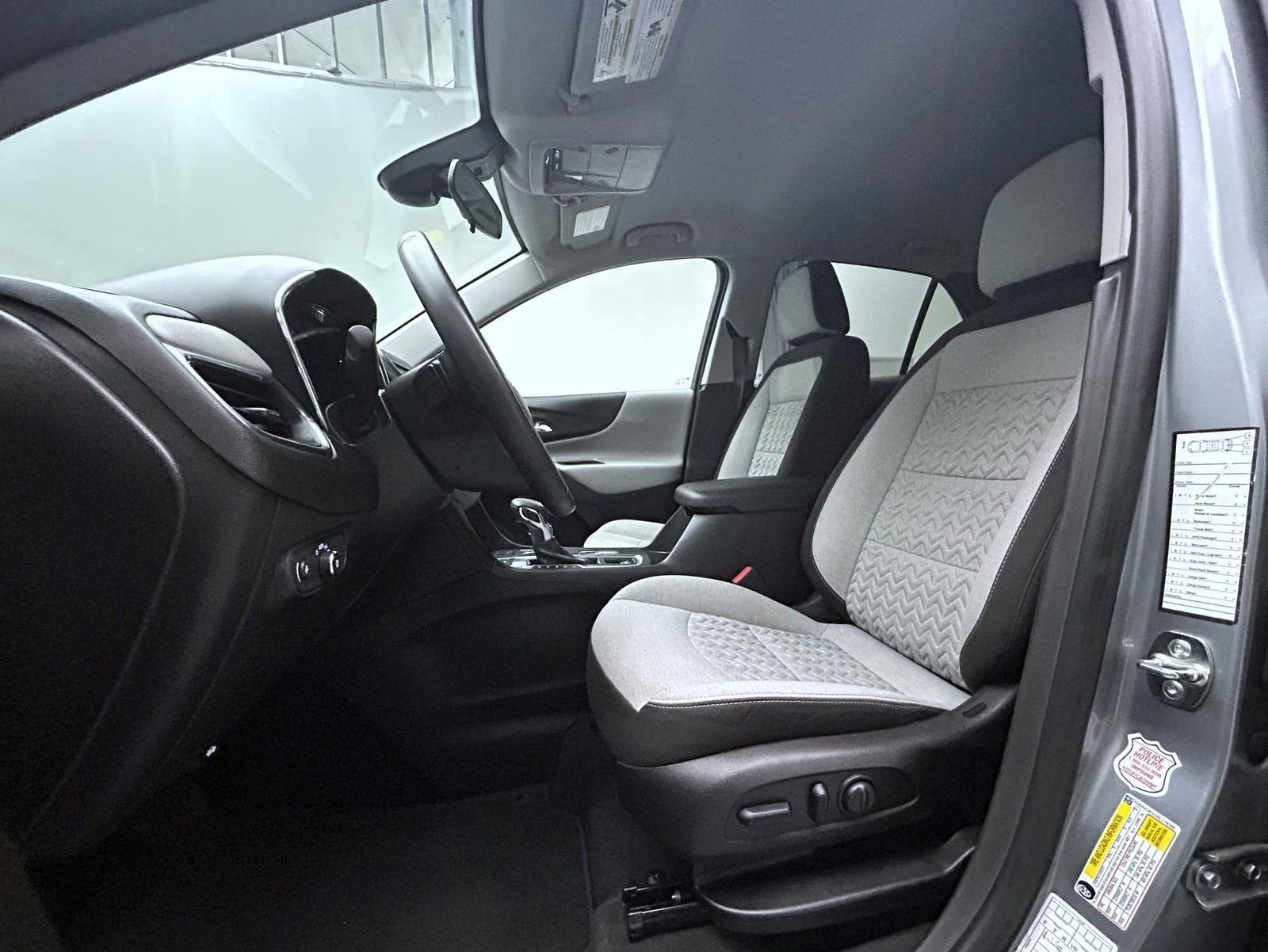 Used 2024 Chevrolet Equinox LT image 10