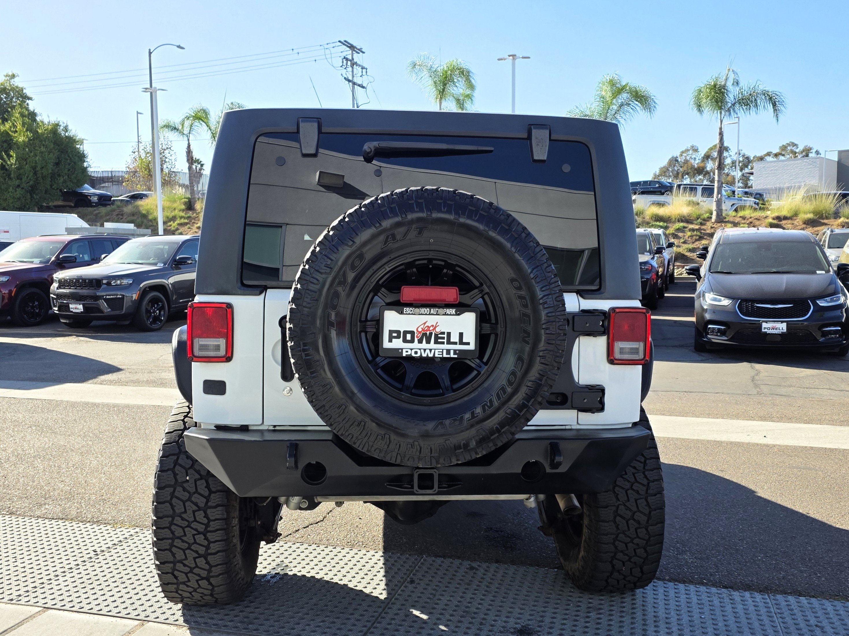Used 2013 Jeep Wrangler Unlimited Rubicon w/ Connectivity Group AWD/4WD image 4