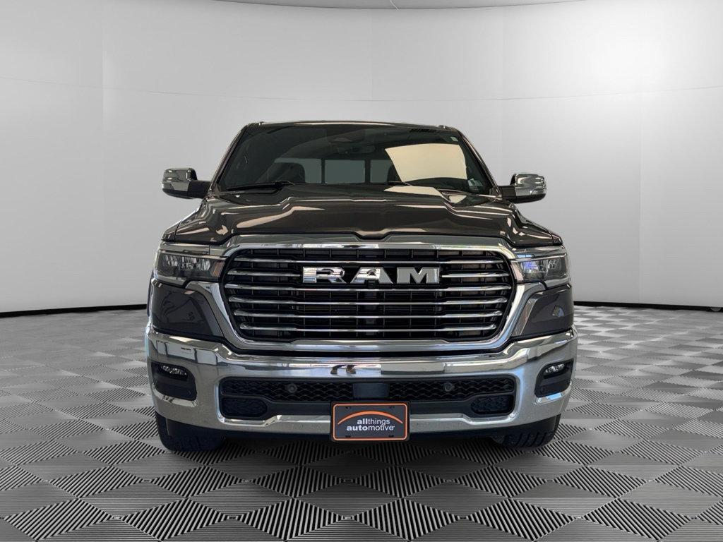 Used 2025 RAM 1500 Laramie AWD/4WD image 3
