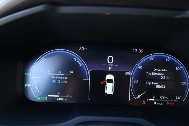 Used 2025 Toyota RAV4 Limited w/ Advanced Technology Package image 31