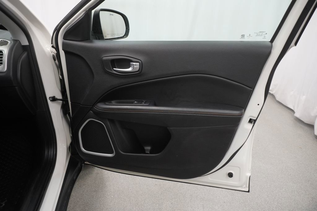 Used 2019 Jeep Compass Latitude image 43