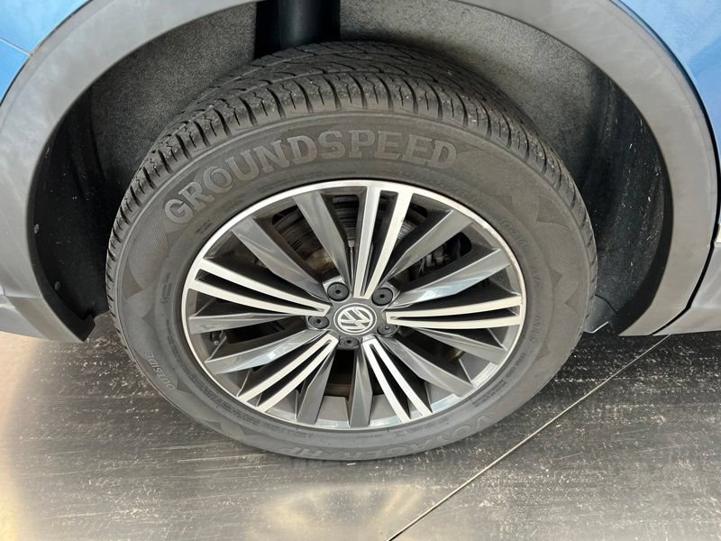 Used 2019 Volkswagen Tiguan SEL AWD/4WD image 10