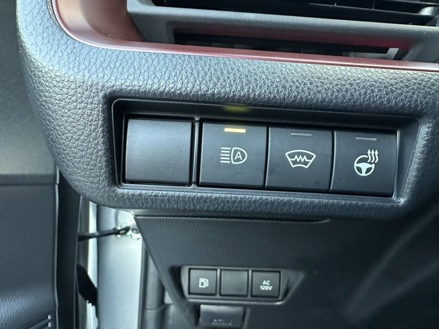 Used 2024 Toyota Prius Prime Premium image 18