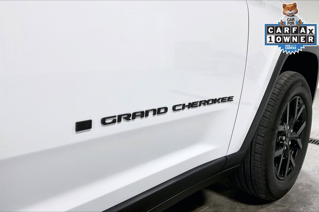 Used 2025 Jeep Grand Cherokee L Altitude RWD image 40