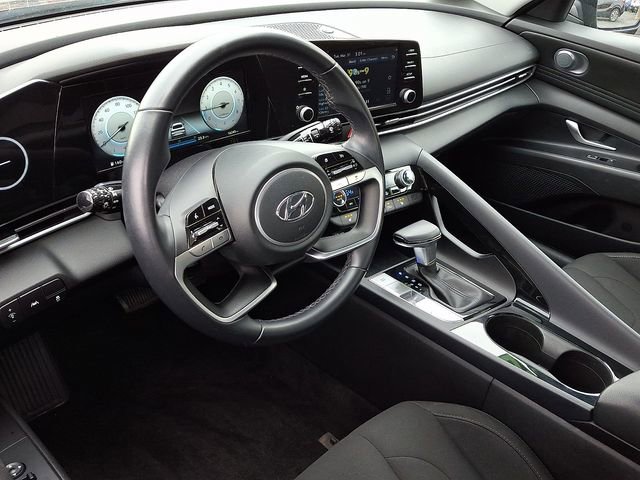 Used 2022 Hyundai Elantra SEL w/ Convenience Package image 15