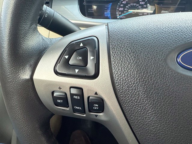 Used 2014 Ford Taurus SEL w/ Equipment Group 201A FWD image 10