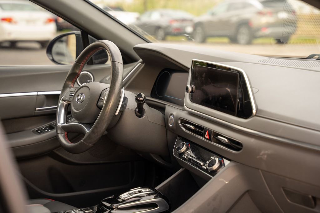 Used 2022 Hyundai Sonata SEL Plus image 12