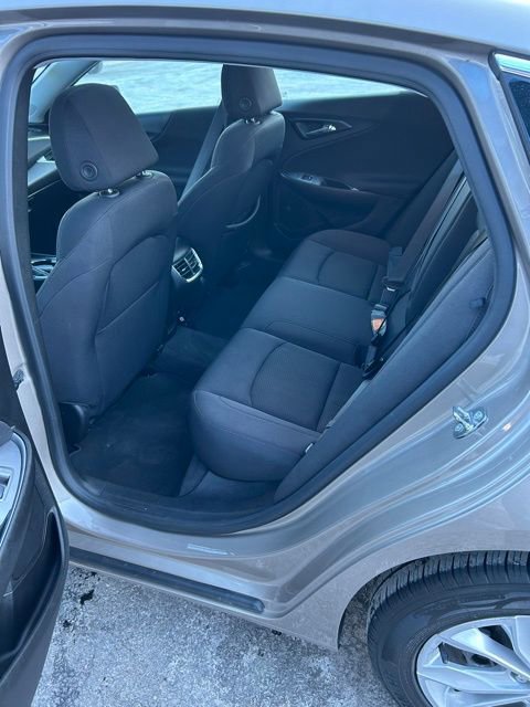 Used 2024 Chevrolet Malibu LT image 11
