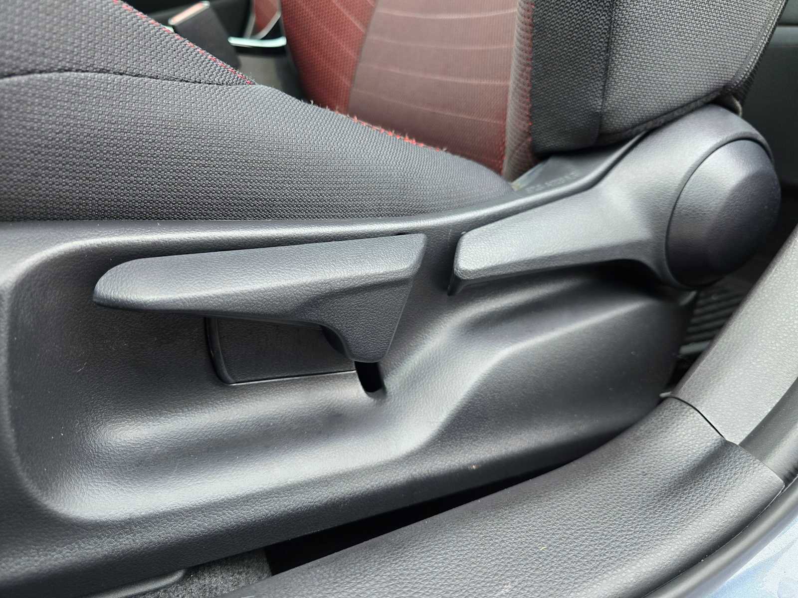 Certified 2025 Toyota Corolla SE image 26