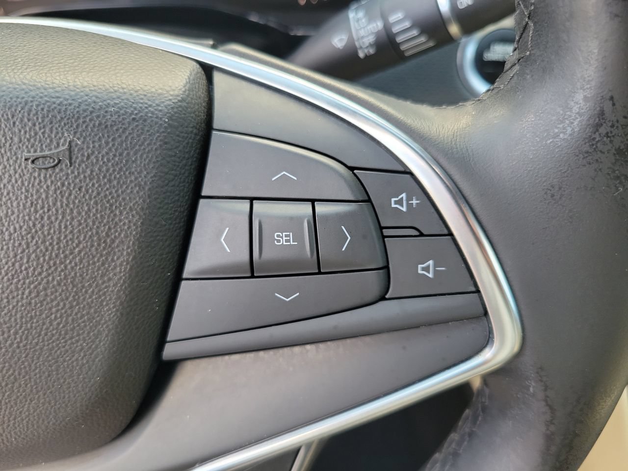 Used 2019 Cadillac XT5 FWD image 21
