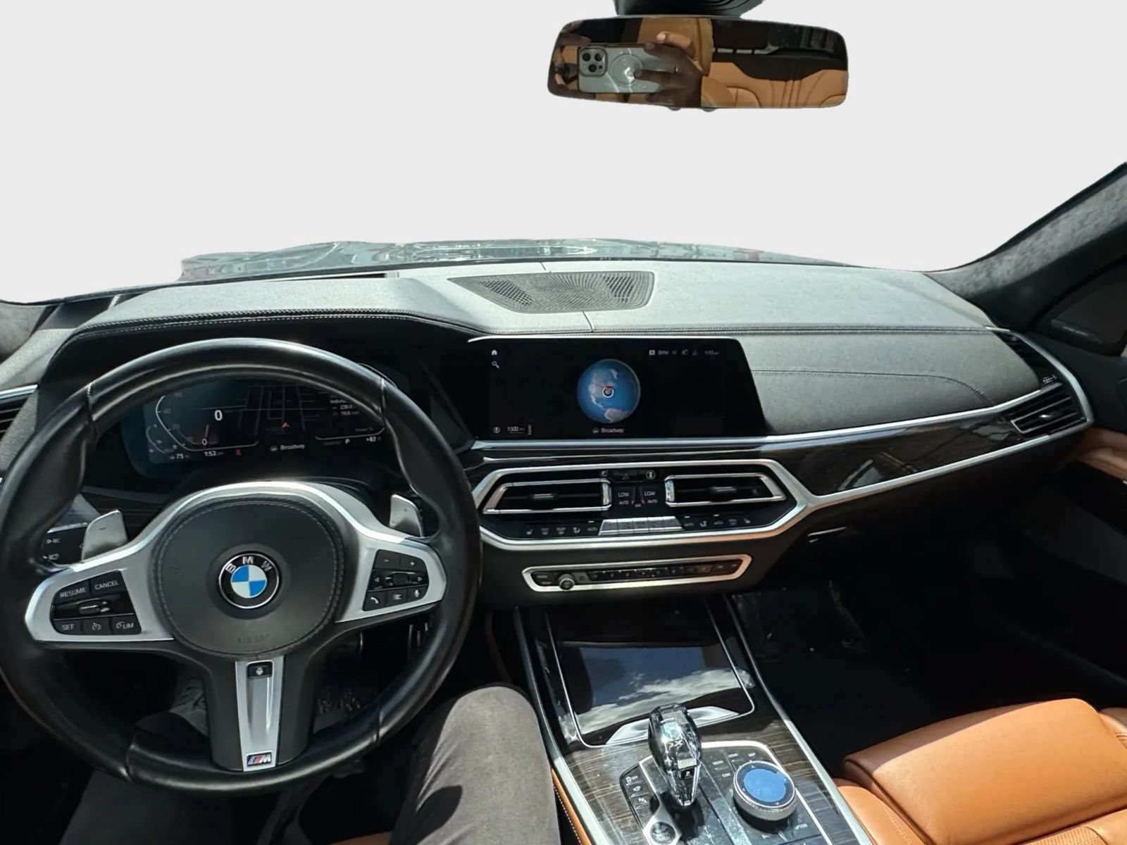 Used 2021 BMW X7 xDrive40i w/ M Sport Package AWD/4WD image 12