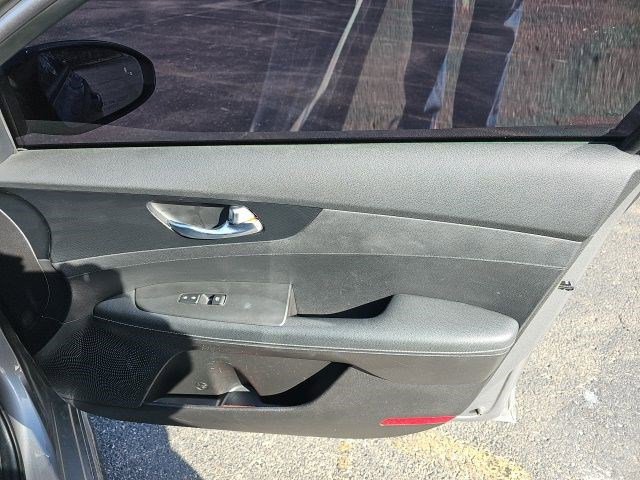 Used 2023 Kia Forte GT-Line image 15