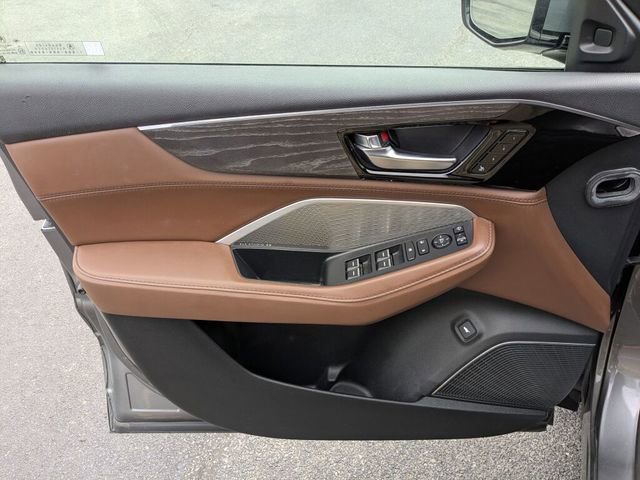Certified 2023 Acura MDX SH-AWD w/ Advance Package image 32