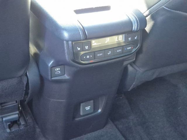 Used 2024 Toyota Grand Highlander Platinum image 16