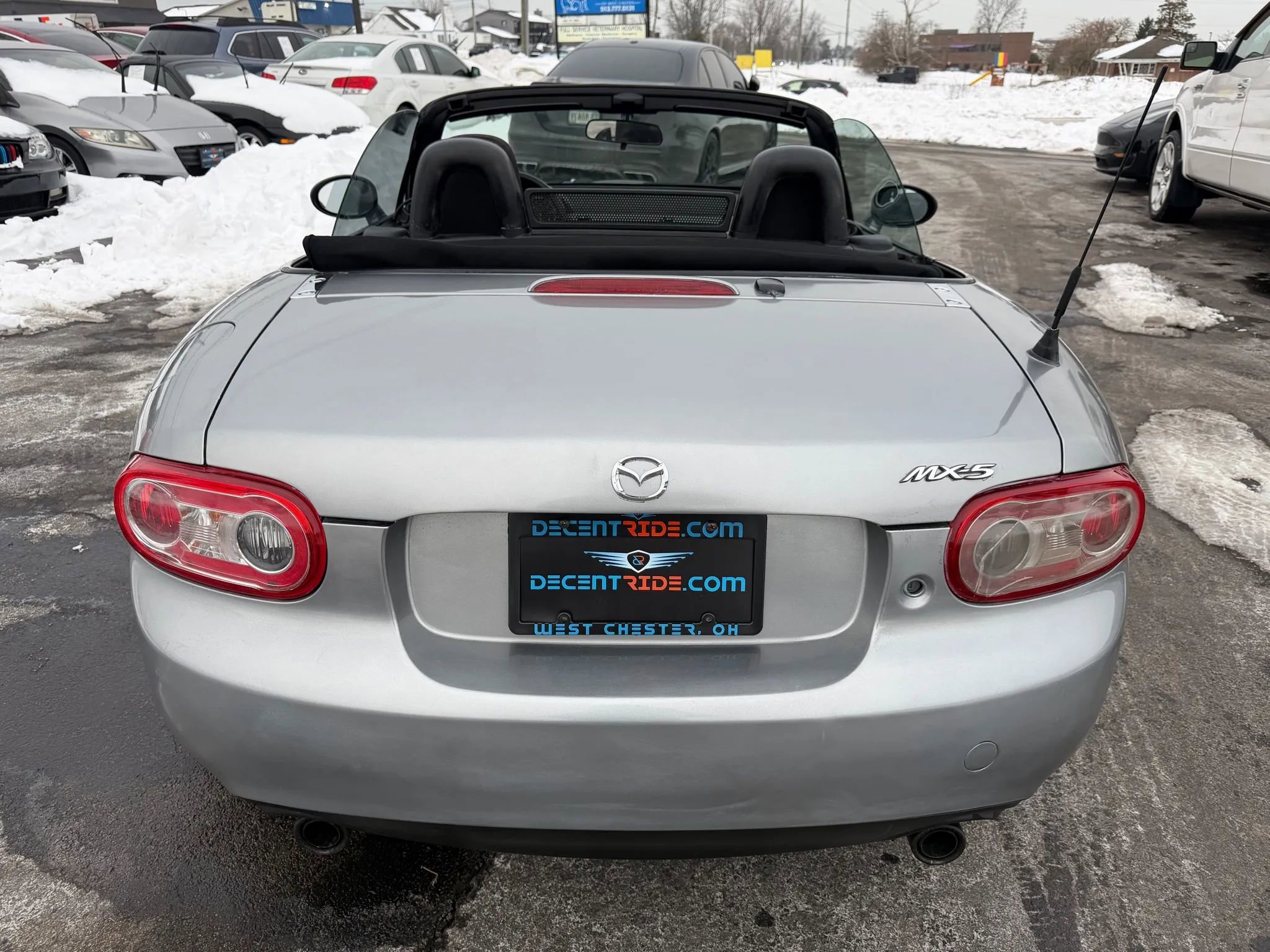 Used 2010 MAZDA MX-5 Miata Sport image 4