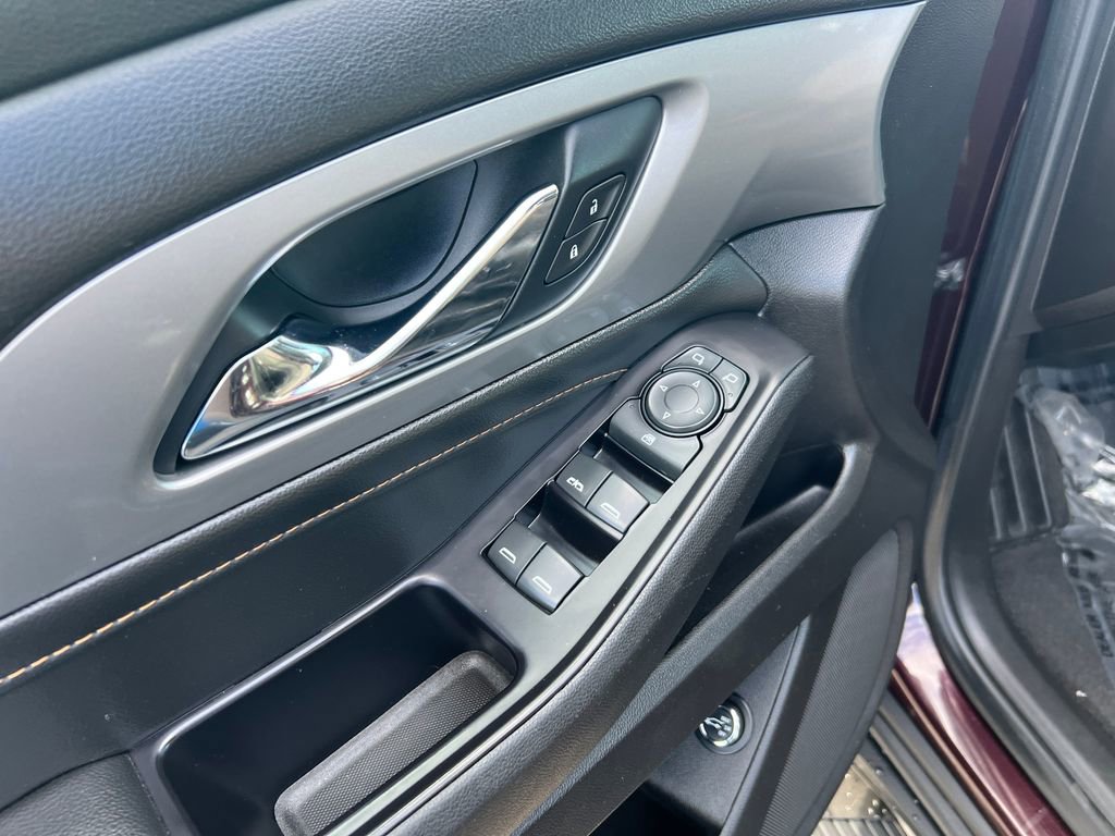 Used 2019 Chevrolet Traverse LT image 13