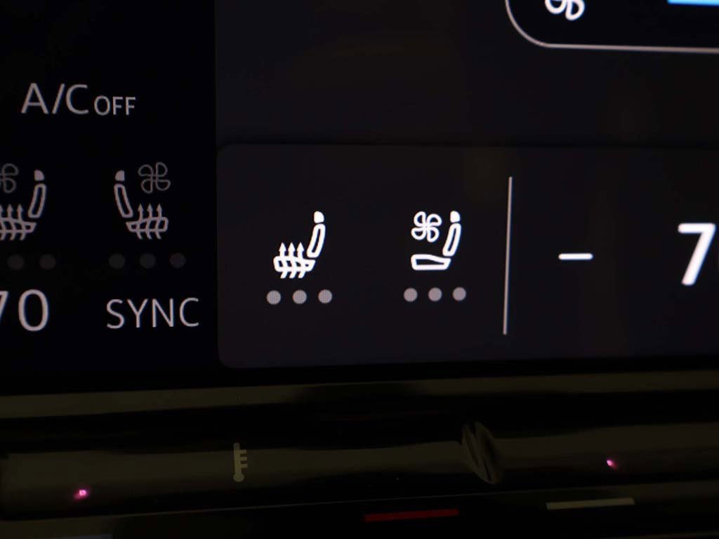 Used 2024 Volkswagen Atlas SE image 52