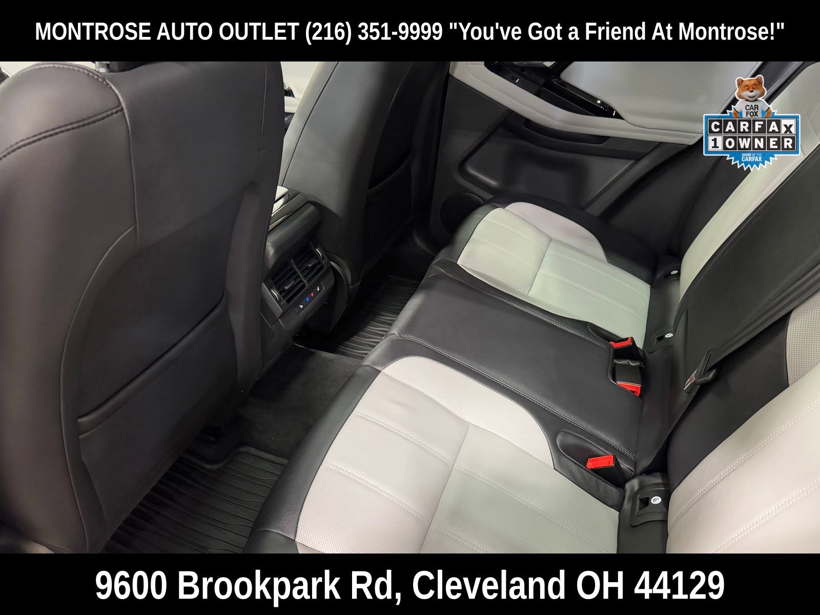 Used 2023 Land Rover Range Rover Evoque R-Dynamic SE image 34