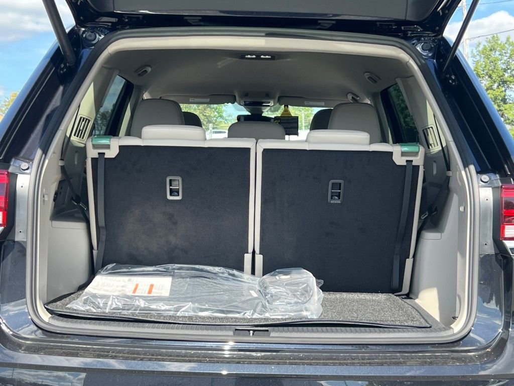New 2026 Volkswagen Atlas SE image 13