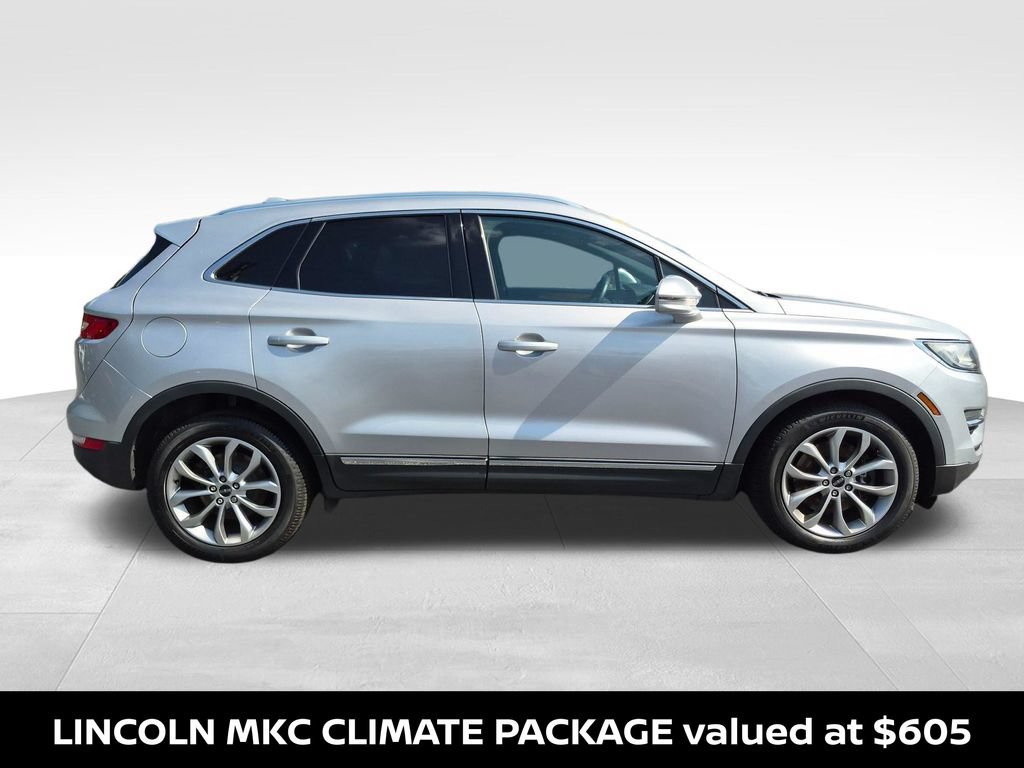 Used 2017 Lincoln MKC Select w/ Select Plus Package AWD/4WD image 5