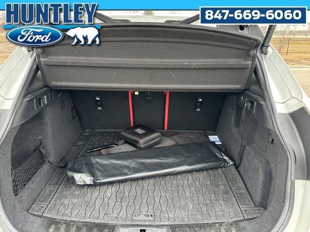 Used 2023 Jaguar F-PACE SVR AWD/4WD image 9