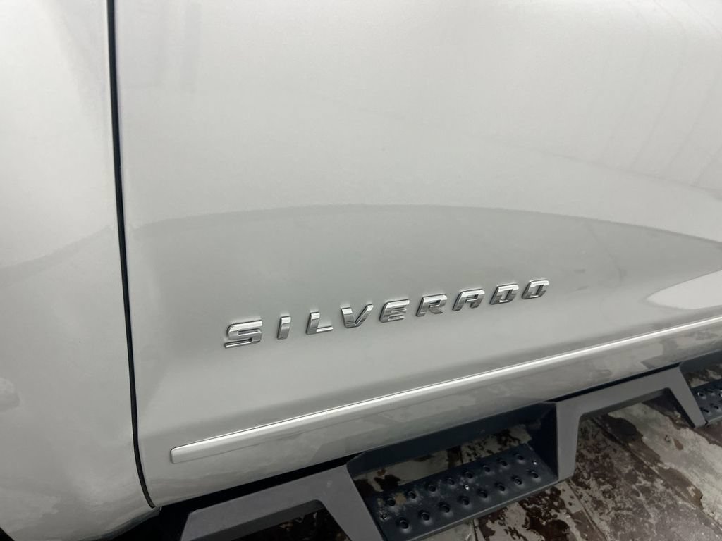 Used 2019 Chevrolet Silverado 1500 LT w/ All Star Edition AWD/4WD image 24
