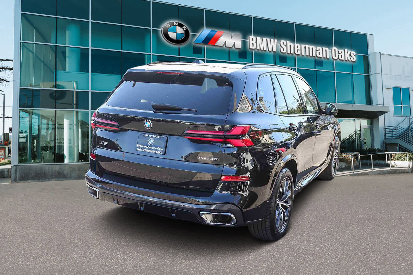 Used 2025 BMW X5 xDrive40i image 4