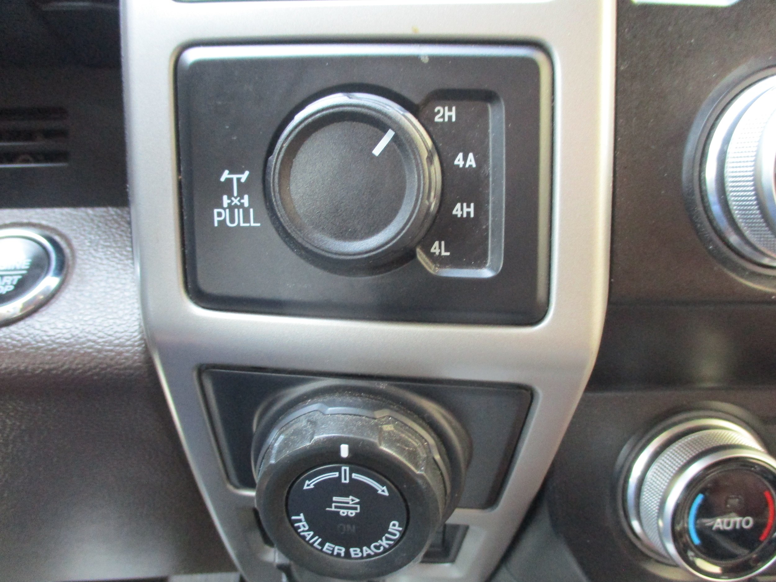 Used 2020 Ford F150 King Ranch w/ Equipment Group 601A Luxury AWD/4WD image 21