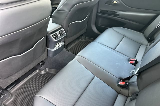 Used 2025 Lexus ES 350 w/ Premium Package FWD image 14