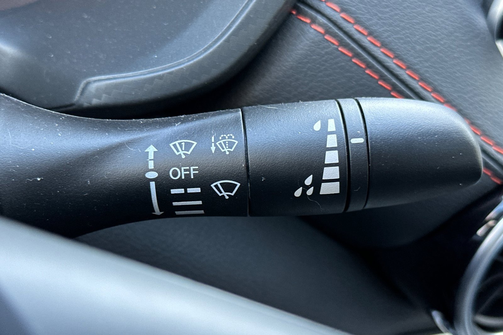 Used 2025 Nissan Sentra SR w/ SR Premium Package image 38