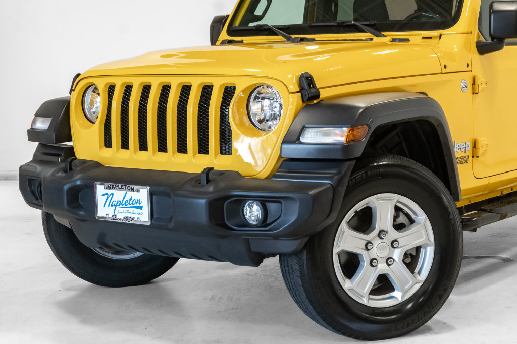 Used 2019 Jeep Wrangler Unlimited Sport S AWD/4WD image 2