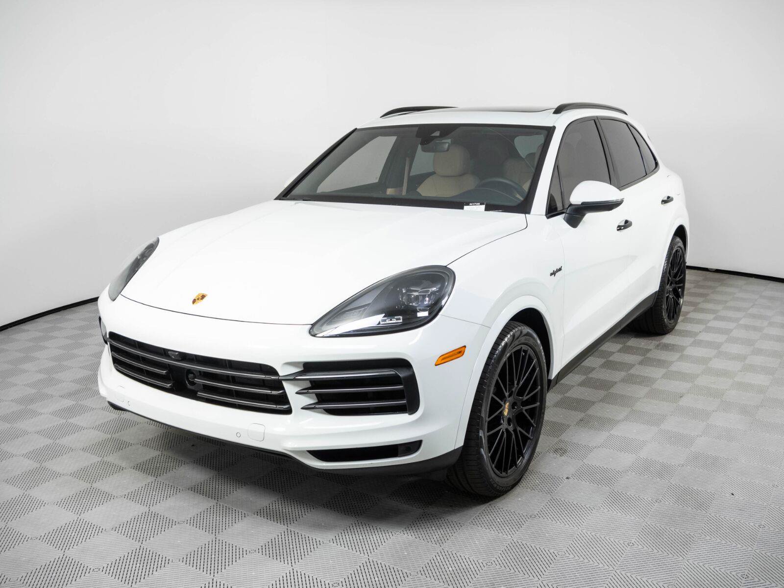 Certified 2023 Porsche Cayenne Platinum Edition