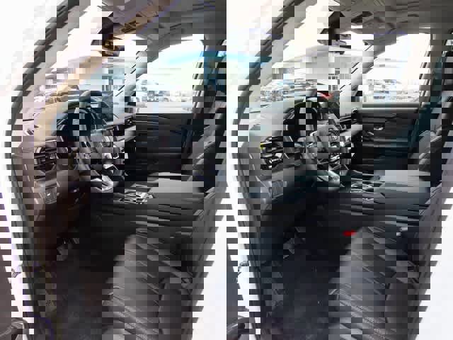 New 2026 Honda Pilot Touring image 2