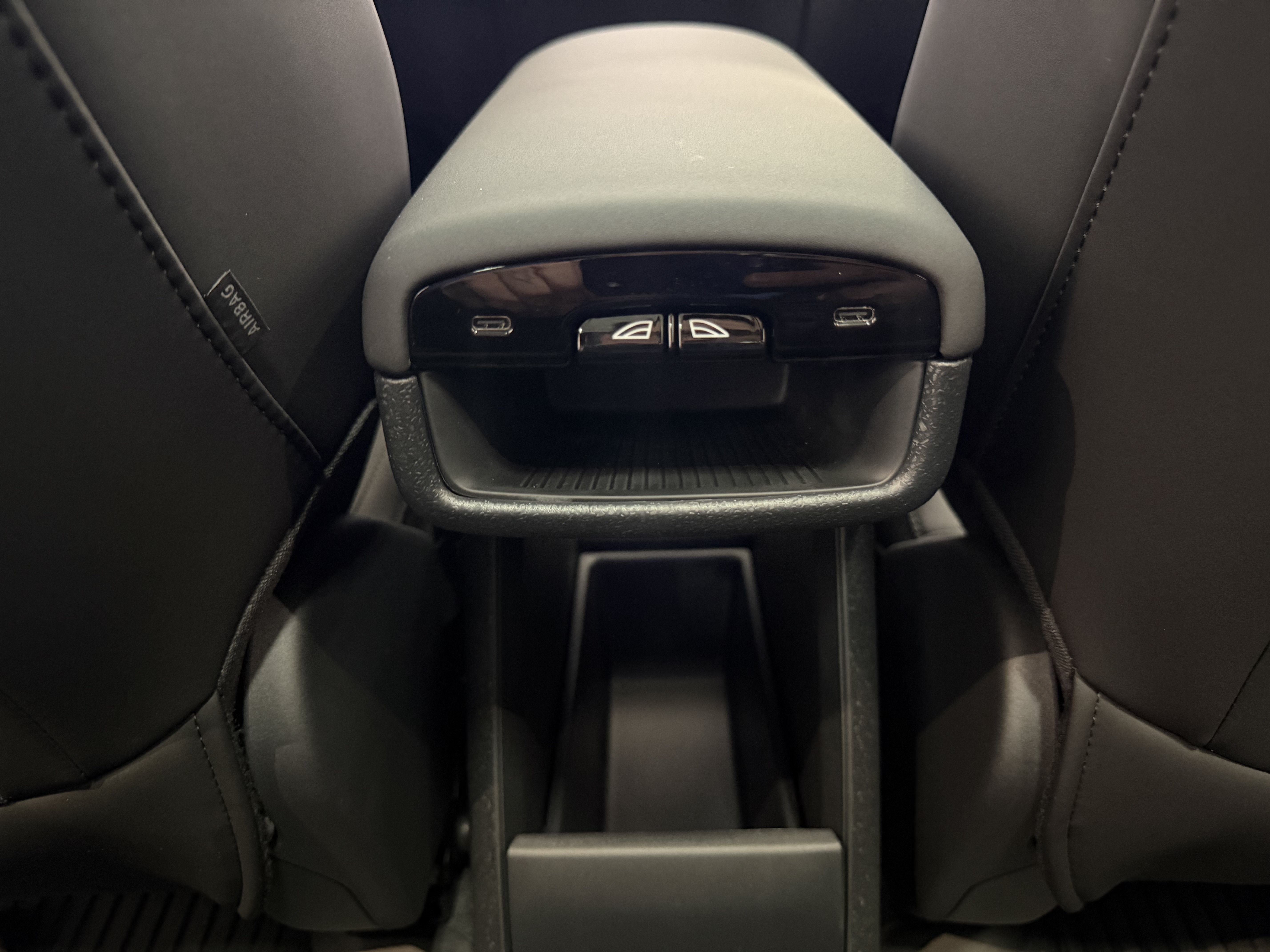 New 2026 Volvo EX30 Cross Country Ultra w/ Protection Package Premier AWD/4WD image 30
