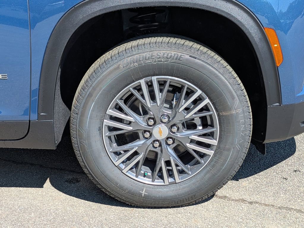 New 2026 Chevrolet Traverse LT w/ Driver Confidence Package FWD image 13