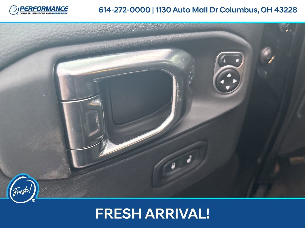 Used 2025 Jeep Wrangler Unlimited Sahara image 18