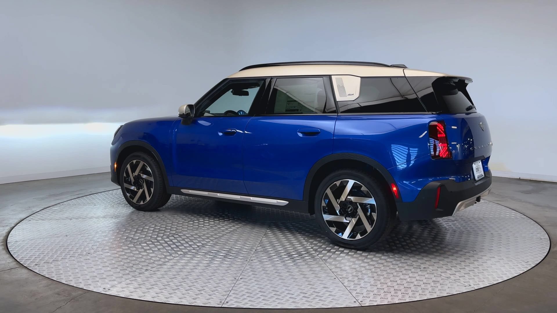 Certified 2026 MINI Cooper Countryman S w/ Comfort Package Max AWD/4WD image 6