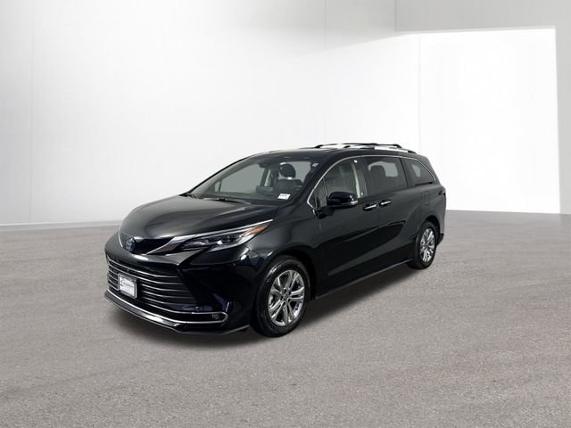 Used 2022 Toyota Sienna Platinum image 26