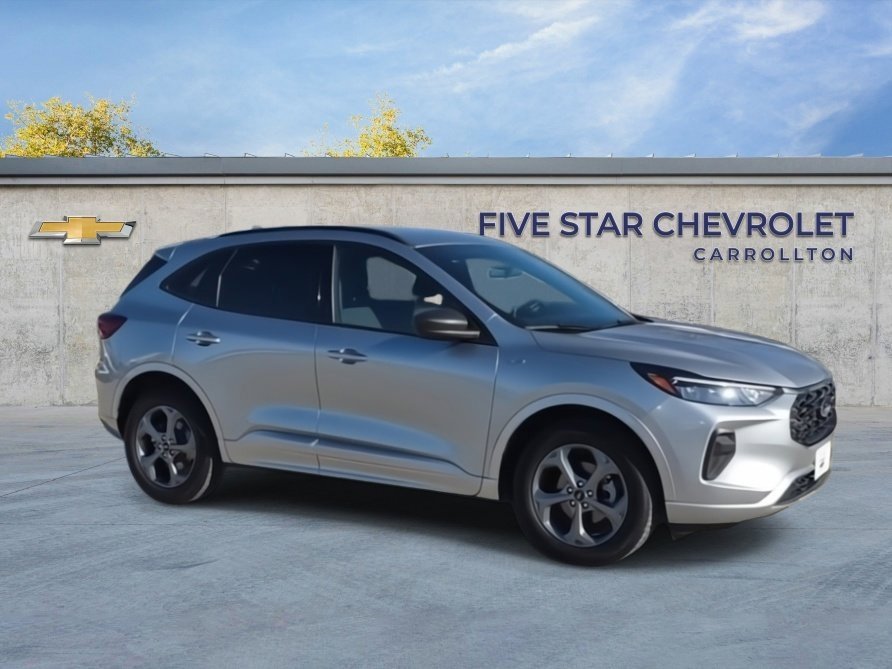 Used 2023 Ford Escape ST-Line image 2