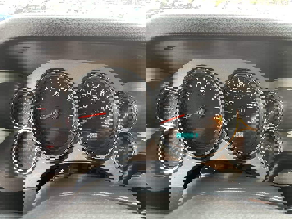 Used 2011 Chevrolet Silverado 3500 LT image 28