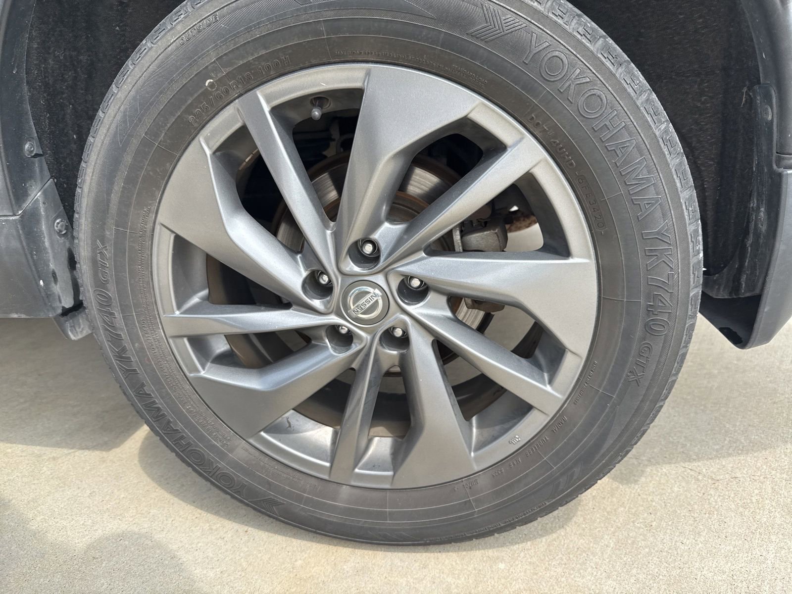 Used 2016 Nissan Rogue SL FWD image 22