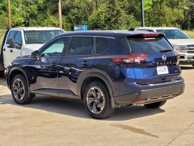 Used 2024 Nissan Rogue SV w/ SV Premium Package image 6