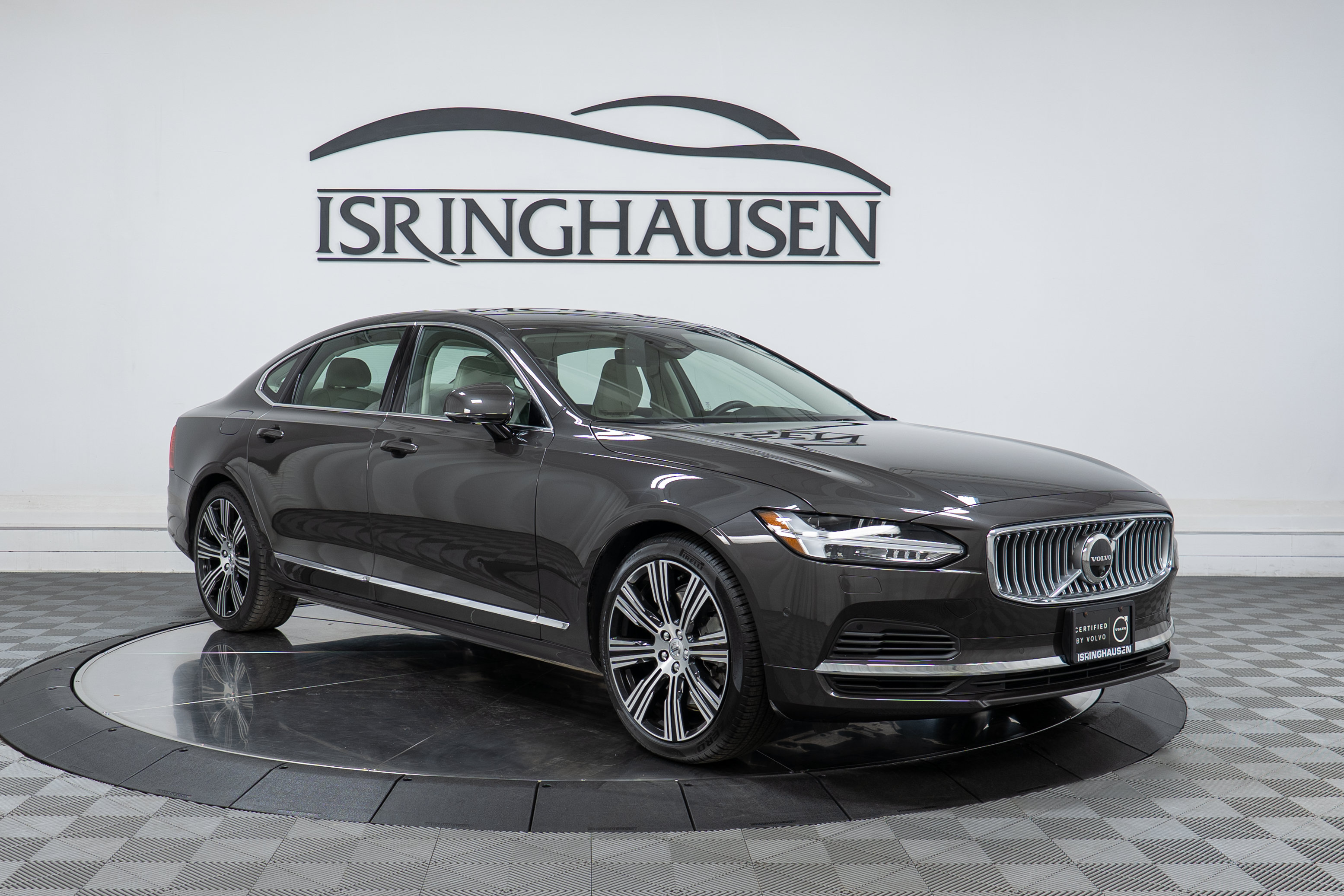 Certified 2025 Volvo S90 T8 Ultra AWD/4WD image 3