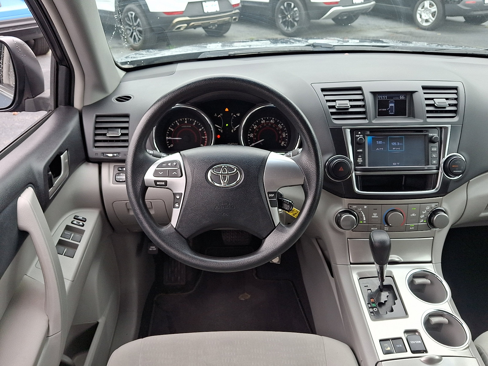Used 2013 Toyota Highlander Plus AWD/4WD image 12