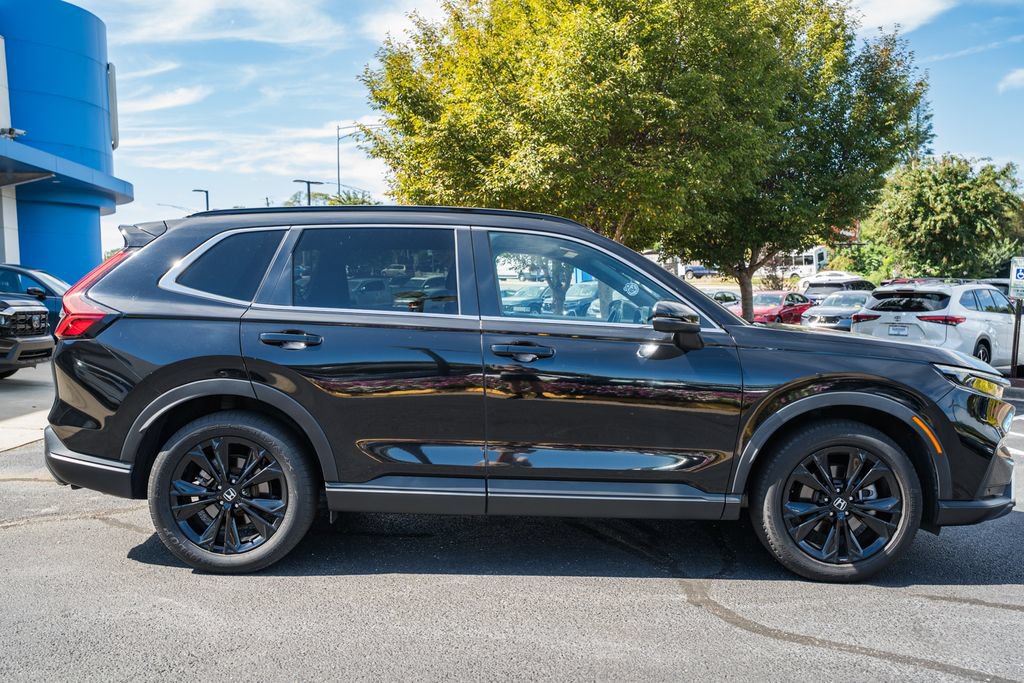 Used 2023 Honda CR-V Sport Touring image 3