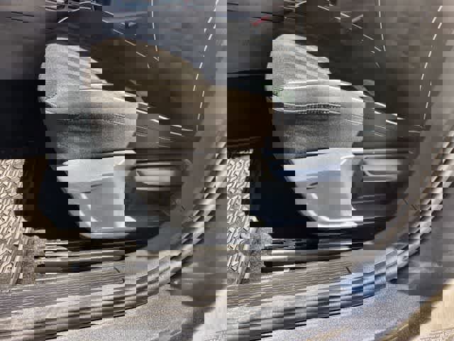 Used 2024 Volkswagen Jetta Sport image 30