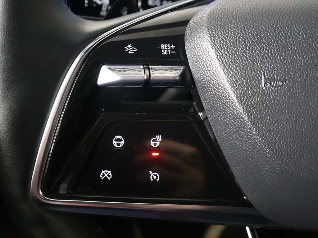 Used 2025 Cadillac Lyriq Sport AWD/4WD image 46